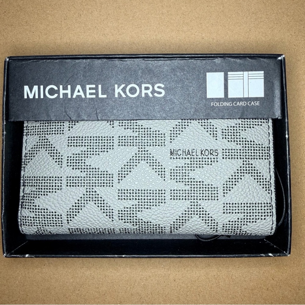 Michael Kors folding card case Textured‎ Gray Card Holder wallet